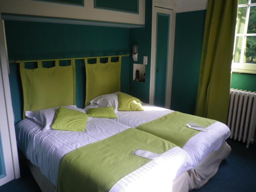 Hotel Ermitage Du Moulin Labotte Haybes Habitación foto
